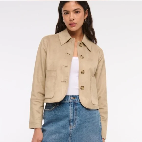 Abercrombie & Fitch Cropped Khaki Button-Front Jacket - Picture 1 of 3